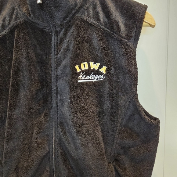 J American Iowa Hawkeyes Vest Women's Size Medium Black Embroidered Collage - Picture 3 of 8